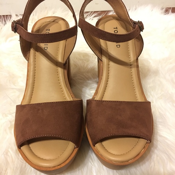 TORRID WOODEN PLATFORM SANDAL - Picture 2 of 3
